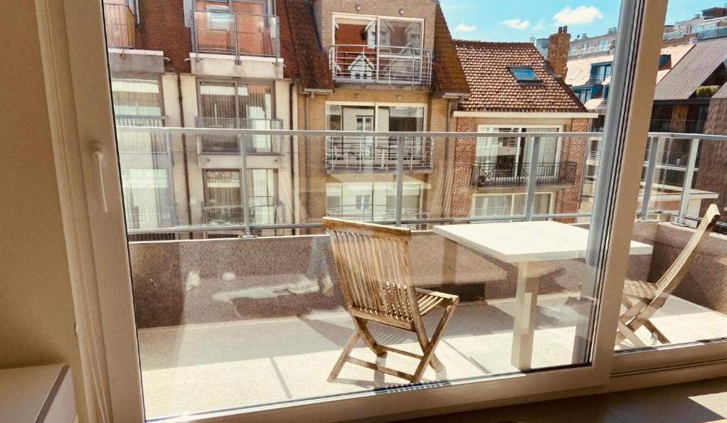 Dolce Vita - Zonnig Familie Appartement Met Garagebox Nieuwpoort Eksteriør billede