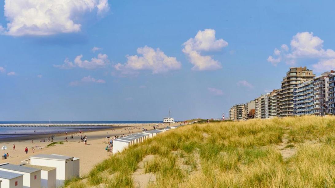 Dolce Vita - Zonnig Familie Appartement Met Garagebox Nieuwpoort Eksteriør billede